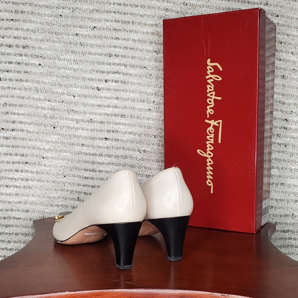 Salvatore Ferragamo Heels - Picture 7 of 16
